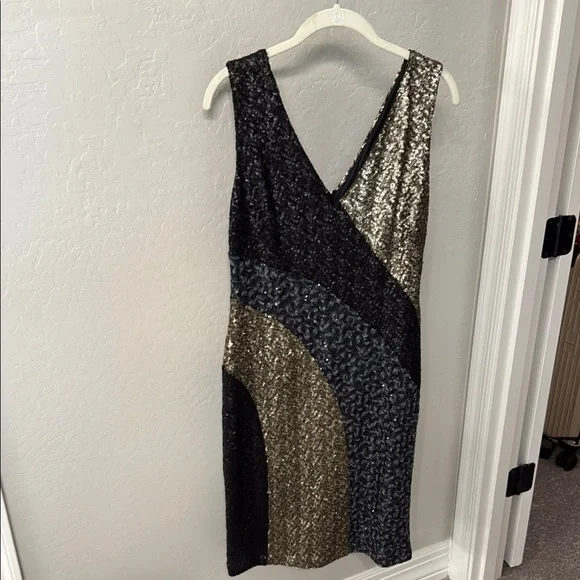 slim fit dress slacks Sail To Sable x Style Charade Anne Sequin Maxi in Gold – THE LUCKY KNOT main image 0